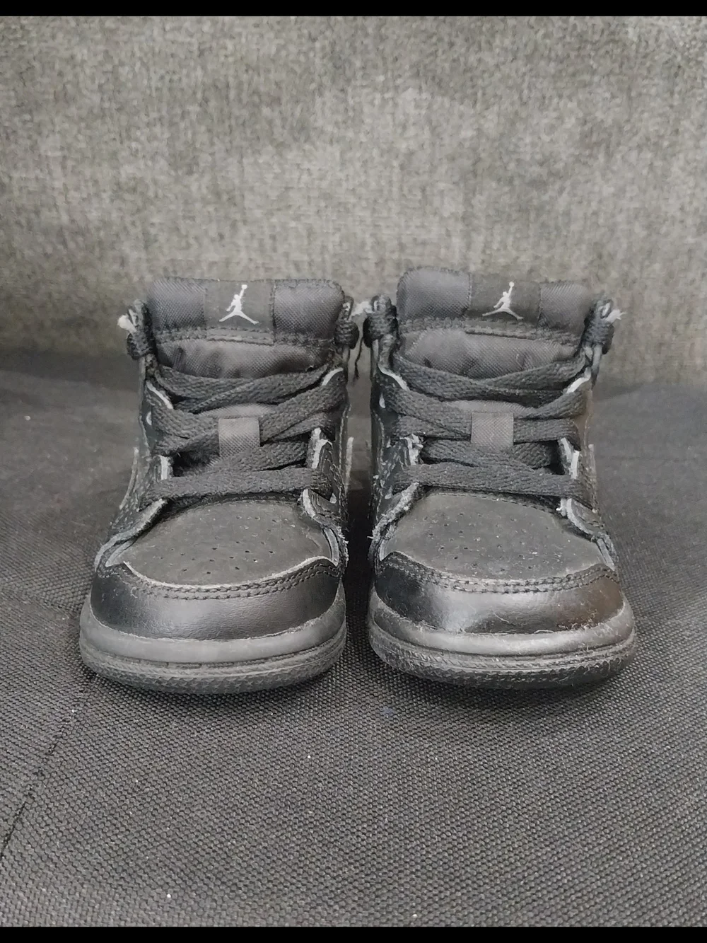 Nike Jordan 1 In ALL Black Mid Sneakers 4c